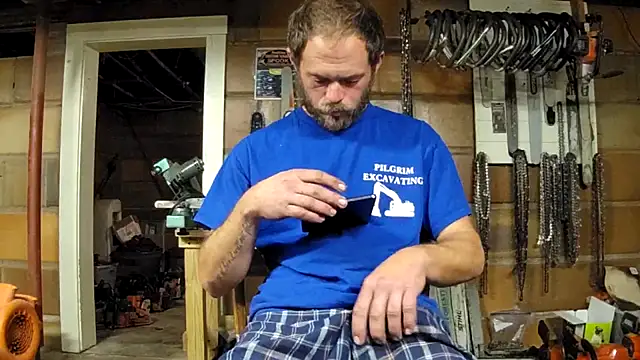 Bigoleslong98765 online show from November 5, 2025, 6:27 am