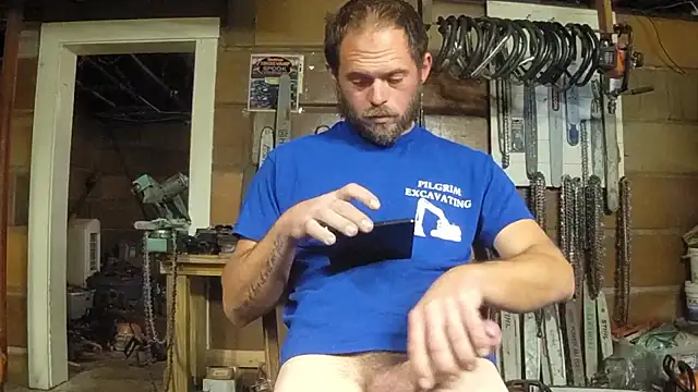 Bigoleslong98765 online show from October 28, 2025, 5:12 pm