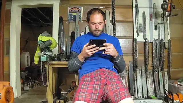 Bigoleslong98765 online show from October 21, 2025, 11:15 pm