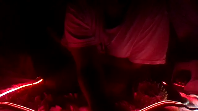 Snapshot of EbonyFetishQueen chatting on November 20, 2025, 3:40 am EbonyFetishQueen online show from November 20, 2025, 3:40 am