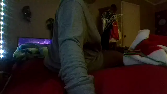 Snapshot of EbonyFetishQueen chatting on December 15, 2025, 5:35 am EbonyFetishQueen online show from December 15, 2025, 5:35 am