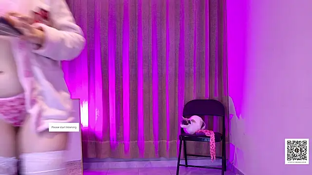 Snapshot of pink_flower_ chatting on July 10, 2026, 10:43 pm pink flower online show from July 10, 2026, 10:43 pm