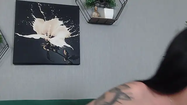 Snapshot of IzabelllNoir chatting on March 20, 2026, 8:04 am IzabelllNoir online show from March 20, 2026, 8:04 am