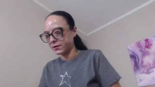 Snapshot of IzabelllNoir chatting on June 30, 2026, 6:02 am IzabelllNoir online show from June 30, 2026, 6:02 am
