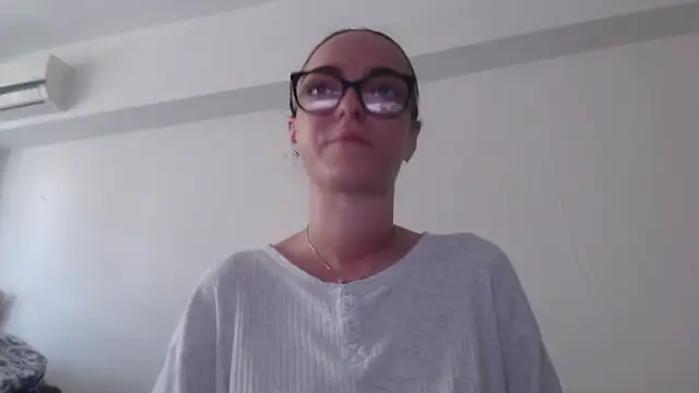 IzabelllNoir online show from June 10, 2026, 8:04 am