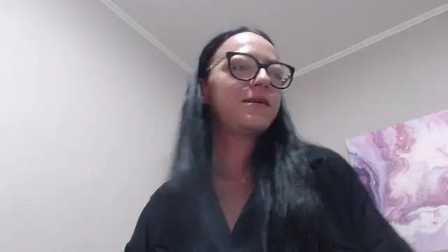 Snapshot of IzabelllNoir chatting on July 24, 2026, 9:05 am IzabelllNoir online show from July 24, 2026, 9:05 am