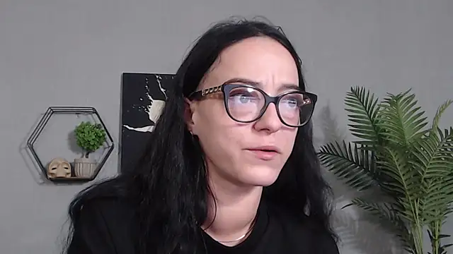 Snapshot of IzabelllNoir chatting on March 15, 2026, 8:21 am IzabelllNoir online show from March 15, 2026, 8:21 am