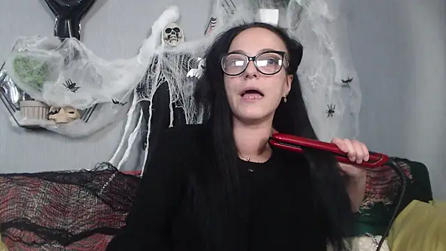 Snapshot of IzabelllNoir chatting on October 24, 2025, 11:09 am IzabelllNoir online show from October 24, 2025, 11:09 am