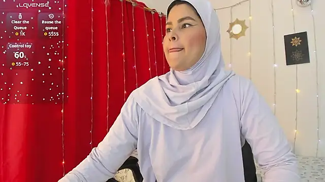 AishaAmin  online show from January 14, 2026, 12:31 pm