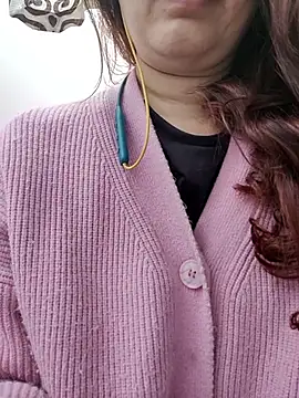 Brown Maxi online show from January 8, 2026, 7:58 am