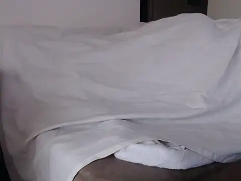 jcrew1279 online show from December 19, 2025, 11:40 pm