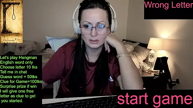 Snapshot of YourDreamLoverr chatting on March 27, 2026, 11:49 pm YourDreamLoverr online show from March 27, 2026, 11:49 pm
