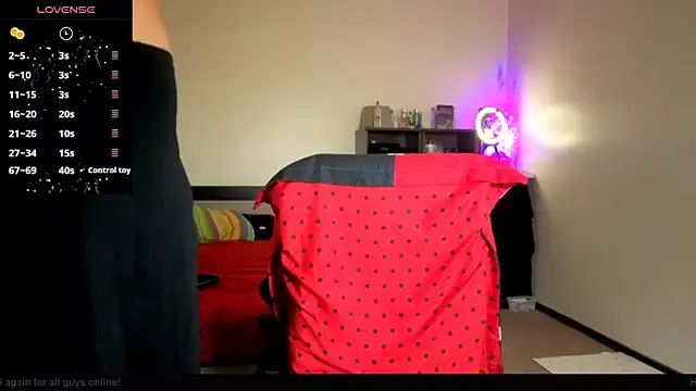 Snapshot of YourDreamLoverr chatting on November 16, 2025, 1:10 am YourDreamLoverr online show from November 16, 2025, 1:10 am