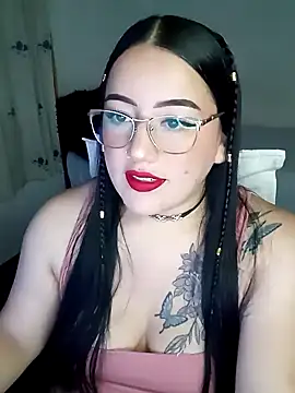 Snapshot of kirara_dirty chatting on December 14, 2024, 2:44 am kirara dirty online show from December 14, 2024, 2:44 am