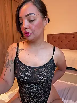 Snapshot of Sara_LipsX chatting on July 21, 2026, 11:06 pm Sara LipsX online show from July 21, 2026, 11:06 pm
