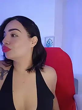 Snapshot of Sara_LipsX chatting on November 12, 2025, 12:48 am Sara LipsX online show from November 12, 2025, 12:48 am