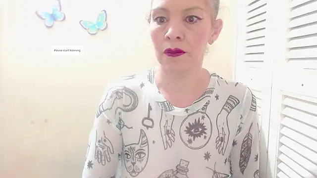 Snapshot of electra-mommy chatting on November 26, 2025, 10:37 am electra-mommy online show from November 26, 2025, 10:37 am