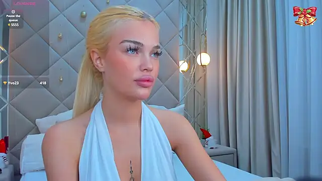 Angel Sapphire  online show from January 30, 2025, 12:16 pm