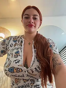 Snapshot of AtheneaRossi chatting on July 8, 2026, 1:56 pm AtheneaRossi online show from July 8, 2026, 1:56 pm