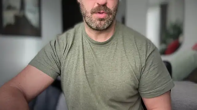 Mr Beef online show from November 21, 2025, 9:30 am