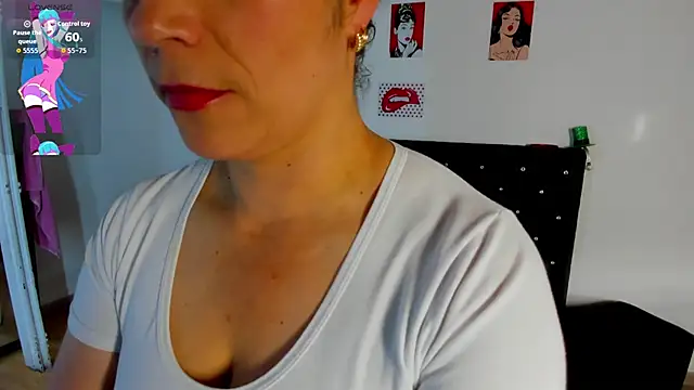 Aliciia cute1 online show from April 30, 2026, 10:03 pm