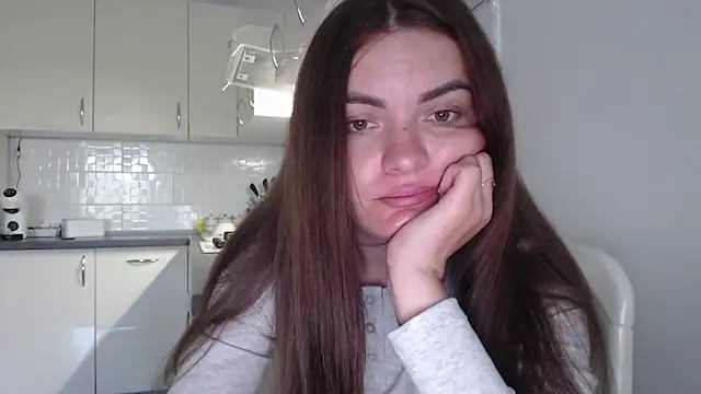 Snapshot of _JustmeHere_ chatting on June 14, 2026, 6:47 am JustmeHere online show from June 14, 2026, 6:47 am