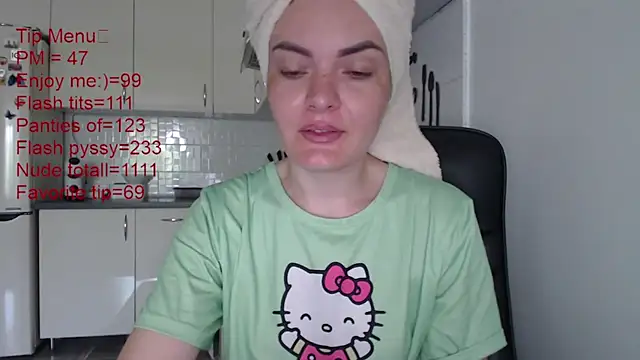 Snapshot of _JustmeHere_ chatting on June 24, 2026, 7:29 am JustmeHere online show from June 24, 2026, 7:29 am