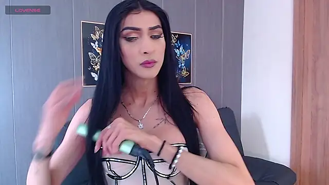 Snapshot of Evelynn_sex_ chatting on October 30, 2025, 1:42 pm Evelynn sex online show from October 30, 2025, 1:42 pm