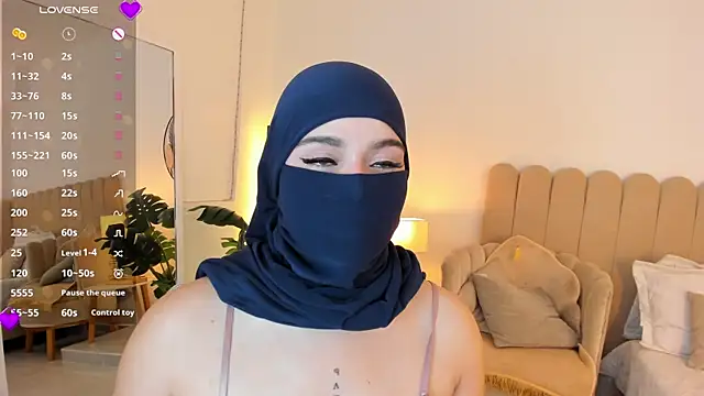 Snapshot of anna-henao chatting on June 17, 2026, 1:27 am anna-henao online show from June 17, 2026, 1:27 am
