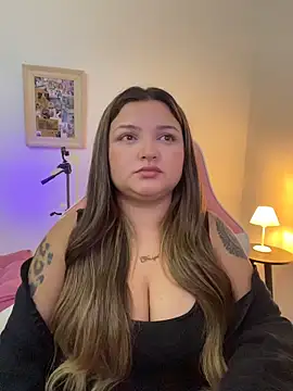 Snapshot of SweetPaige_ chatting on February 28, 2026, 2:11 am SweetPaige online show from February 28, 2026, 2:11 am