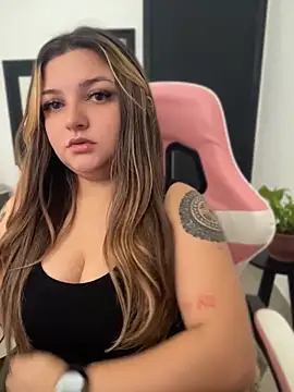 Snapshot of SweetPaige_ chatting on June 9, 2026, 2:07 pm SweetPaige online show from June 9, 2026, 2:07 pm