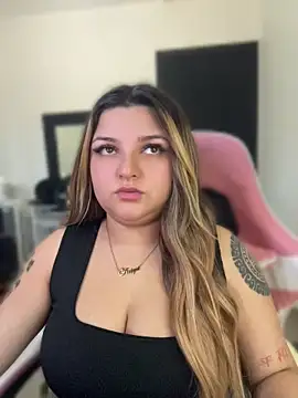Snapshot of SweetPaige_ chatting on July 18, 2026, 2:14 pm SweetPaige online show from July 18, 2026, 2:14 pm