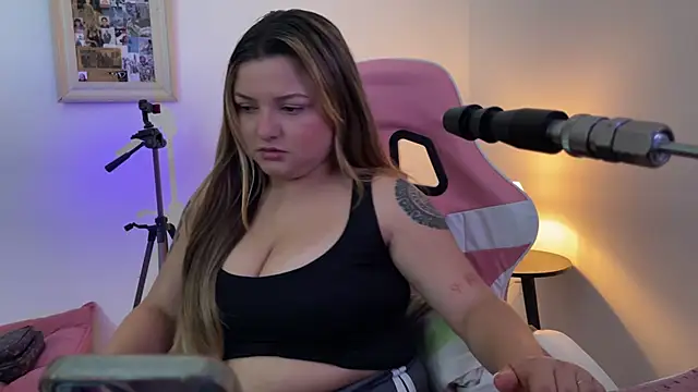 Snapshot of SweetPaige_ chatting on March 8, 2026, 2:53 pm SweetPaige online show from March 8, 2026, 2:53 pm