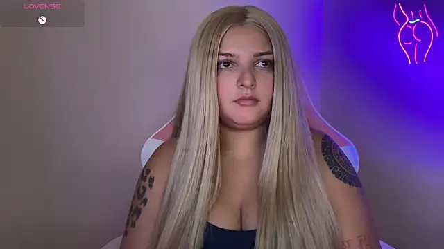SweetPaige  online show from February 23, 2025, 9:16 pm