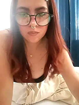 Snapshot of Celestte22 chatting on April 7, 2026, 6:32 pm Celestte22 online show from April 7, 2026, 6:32 pm