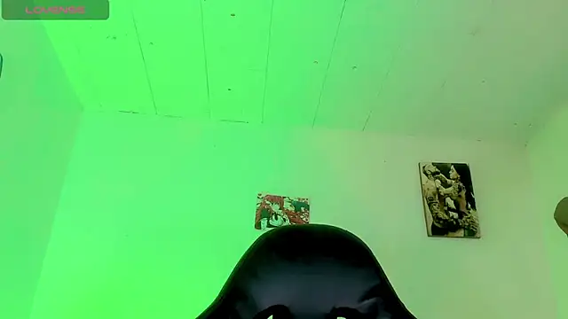 Snapshot of naomy__xx chatting on October 29, 2025, 3:05 am naomy xx online show from October 29, 2025, 3:05 am