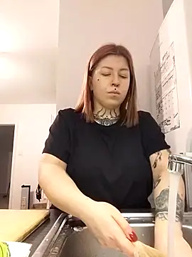 Snapshot of divine_eve chatting on November 29, 2025, 8:09 pm divine eve online show from November 29, 2025, 8:09 pm