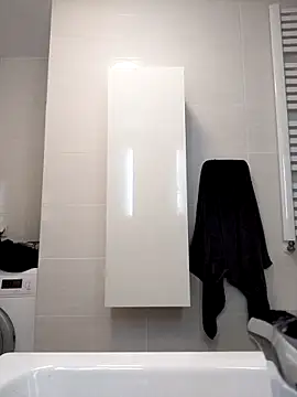 Snapshot of divine_eve chatting on October 28, 2025, 9:41 am divine eve online show from October 28, 2025, 9:41 am