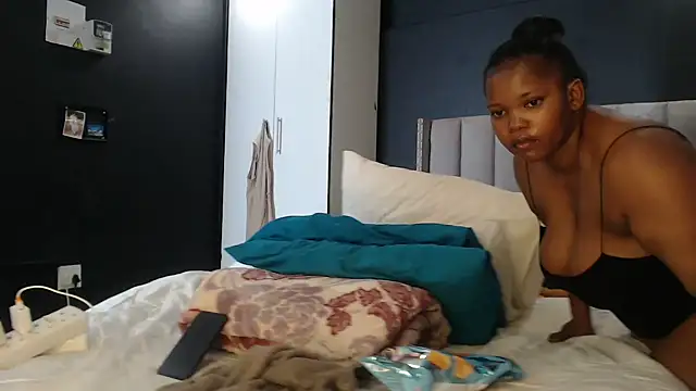 Snapshot of Ms__JOJO chatting on March 16, 2026, 5:37 am Ms JOJO online show from March 16, 2026, 5:37 am