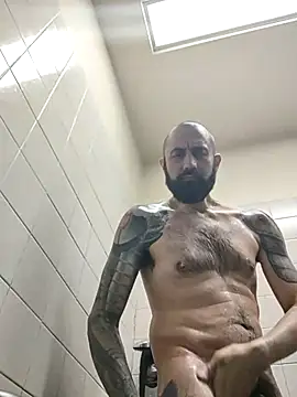 AceSpinning DJ online show from February 19, 2025, 7:05 pm