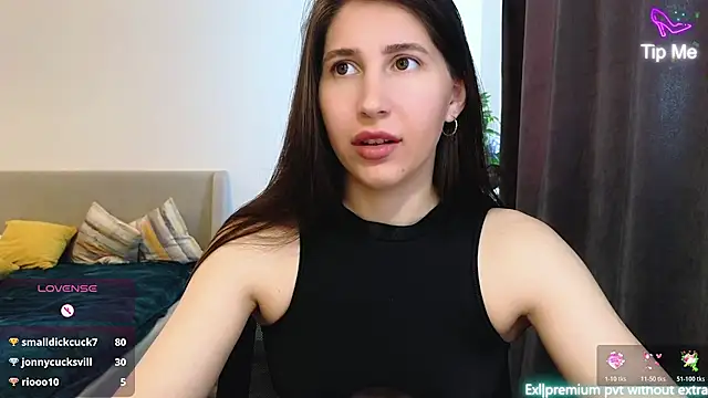 marrycolins online show from April 26, 2026, 3:37 am