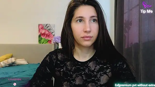 Snapshot of marrycolins chatting on June 7, 2026, 1:22 am marrycolins online show from June 7, 2026, 1:22 am