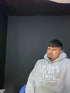 Snapshot of DickMasterfindom chatting on May 21, 2026, 4:37 pm DickMasterfindom online show from May 21, 2026, 4:37 pm