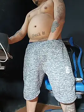 Snapshot of DickMasterfindom chatting on August 2, 2026, 4:04 pm DickMasterfindom online show from August 2, 2026, 4:04 pm