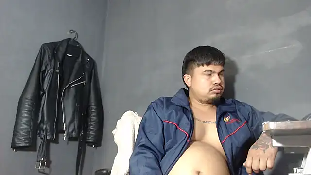 Snapshot of DickMasterfindom chatting on March 21, 2025, 4:51 pm DickMasterfindom online show from March 21, 2025, 4:51 pm