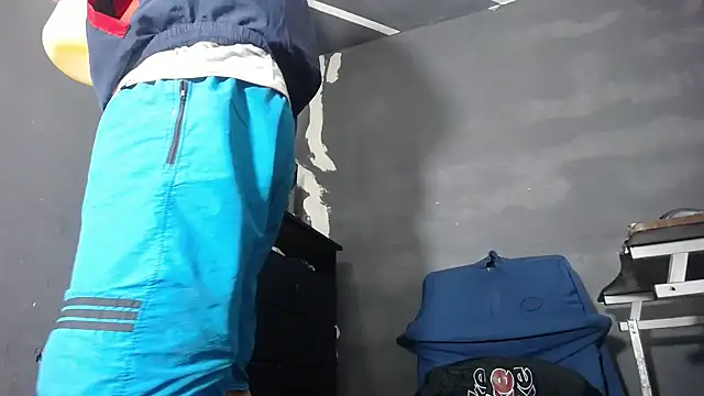 Snapshot of DickMasterfindom chatting on September 14, 2025, 6:47 am DickMasterfindom online show from September 14, 2025, 6:47 am