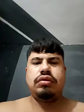 Snapshot of DickMasterfindom chatting on November 17, 2025, 9:41 pm DickMasterfindom online show from November 17, 2025, 9:41 pm