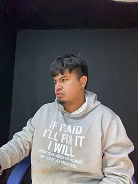 Snapshot of DickMasterfindom chatting on May 16, 2026, 12:37 pm DickMasterfindom online show from May 16, 2026, 12:37 pm