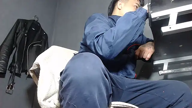 Snapshot of DickMasterfindom chatting on March 21, 2025, 1:45 pm DickMasterfindom online show from March 21, 2025, 1:45 pm