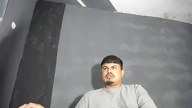 Snapshot of DickMasterfindom chatting on October 3, 2025, 7:32 am DickMasterfindom online show from October 3, 2025, 7:32 am